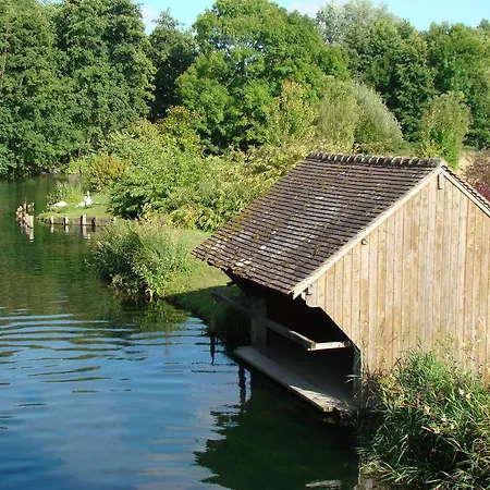 Les Roulottes De La Risle Semesterbostad