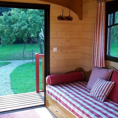 Les Roulottes De La Risle Semesterbostad Calleville